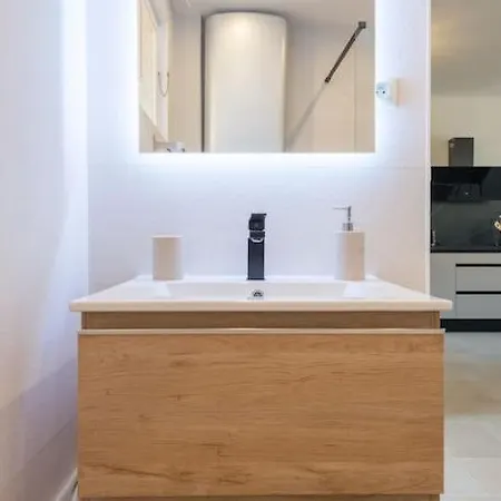 דירה 2p Neuf Au Coeur De St Jean Cap Ferrat סנט-ג'אן-קאפ-פראט