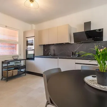Appartement 2p Neuf Au Coeur De St Jean Cap Ferrat + Parking !